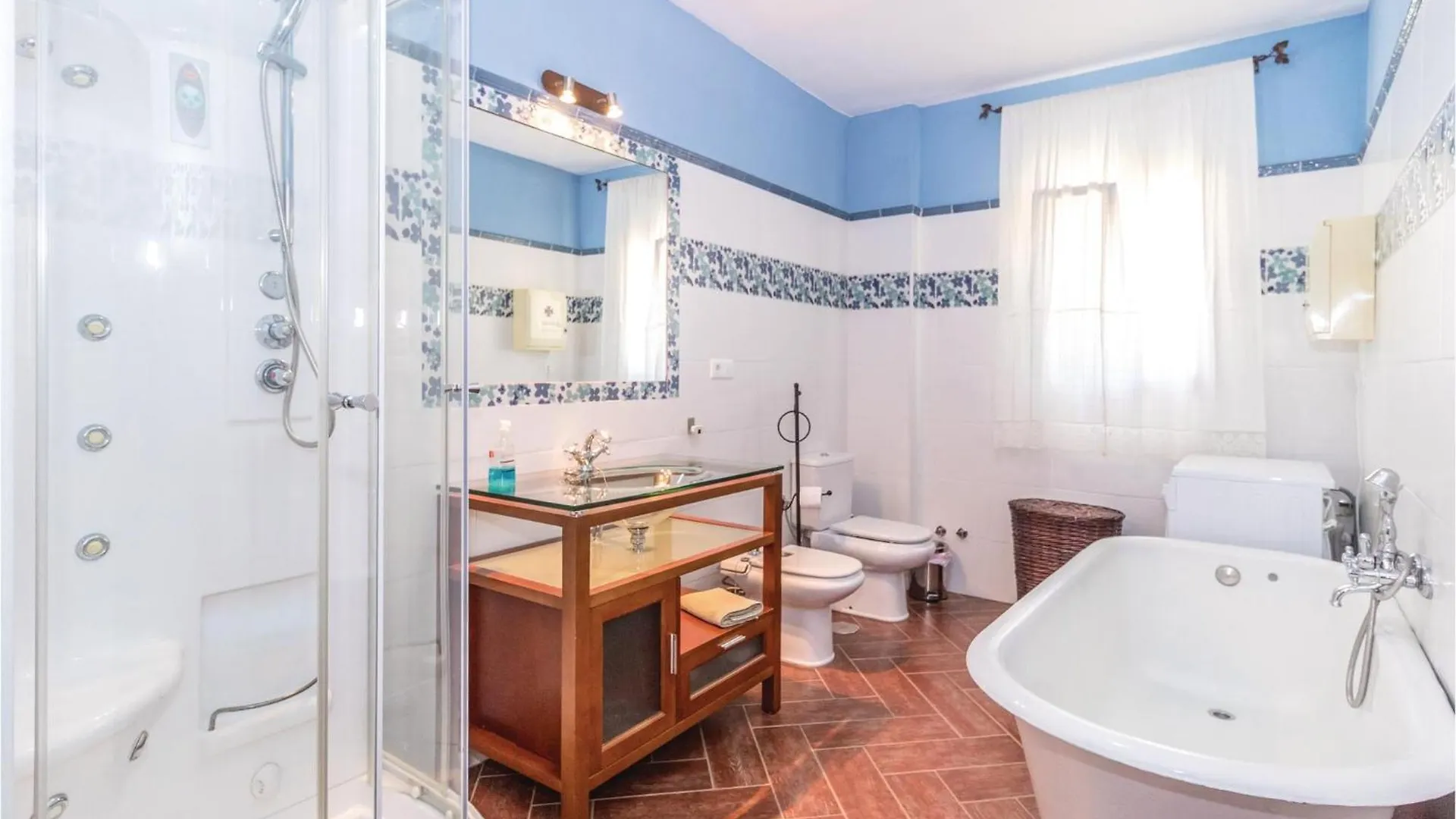 Cozy Home In Periana With House A Mountain View Banos de Vilo Holiday home