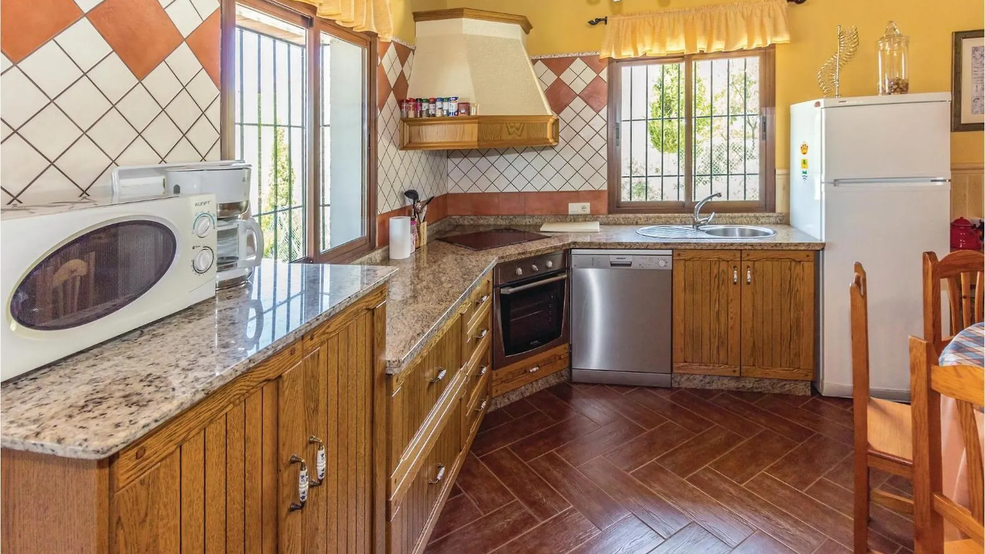 Cozy Home In Periana With House A Mountain View Banos de Vilo Holiday home
